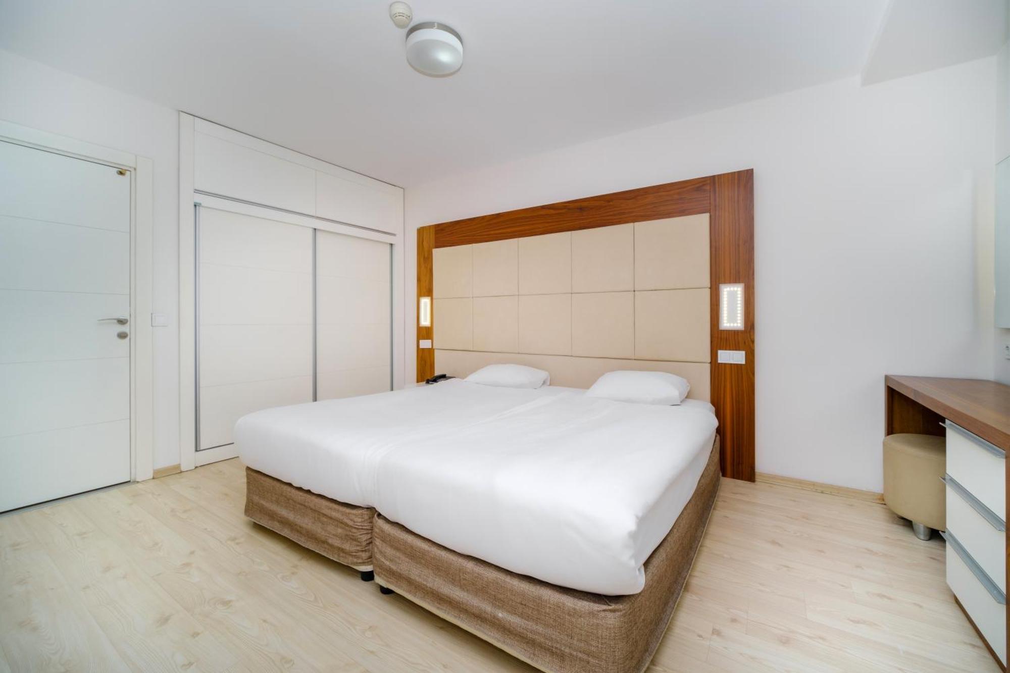 Hotel apartamentowy Delfino